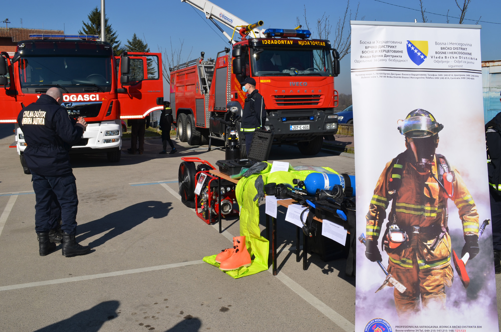 Prezentirano novo vatrogasno vozilo i oprema Civilne zaštite i spasilačkog tima