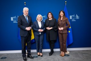 Izaslanstvo HDZ BiH Dragan Čović, Borjana Krišto i Darijana Filipović s europskom dužnosnicima u Bruxellesu
