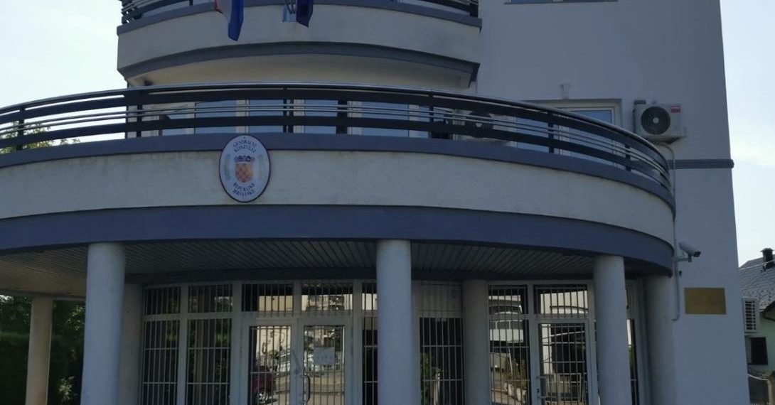 Hrvatski konzul i njegov brat napadnuti u Banjoj Luci: Gađali ih grudvama, vrijeđali, pa fizički napali