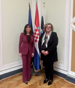 Ministrica Andrić na radnom sastanku sa županicom Osječko-baranjske županije Natašom Tramišak