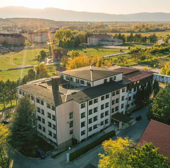 Liječnik vrijedi četiri puta više tek kada da otkaz: Kako politika gasi požar benzinom